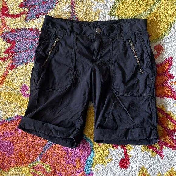 ATHLETA TREKKIE SHORTS SIZE 4 - Picture 3 of 5